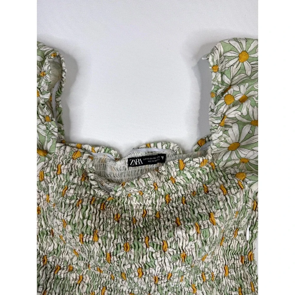 Zara Fit & Flare Mini Dress Womens XS Green Daisy Floral Smocked Puff Sleeve‎